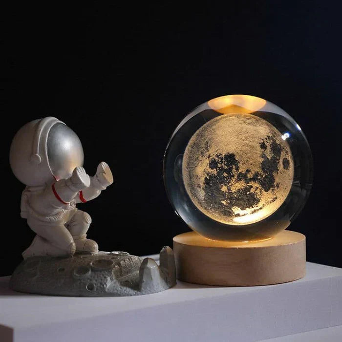 Decoratieve Lichtbal met 3D-Maan Gravure & Astronaut