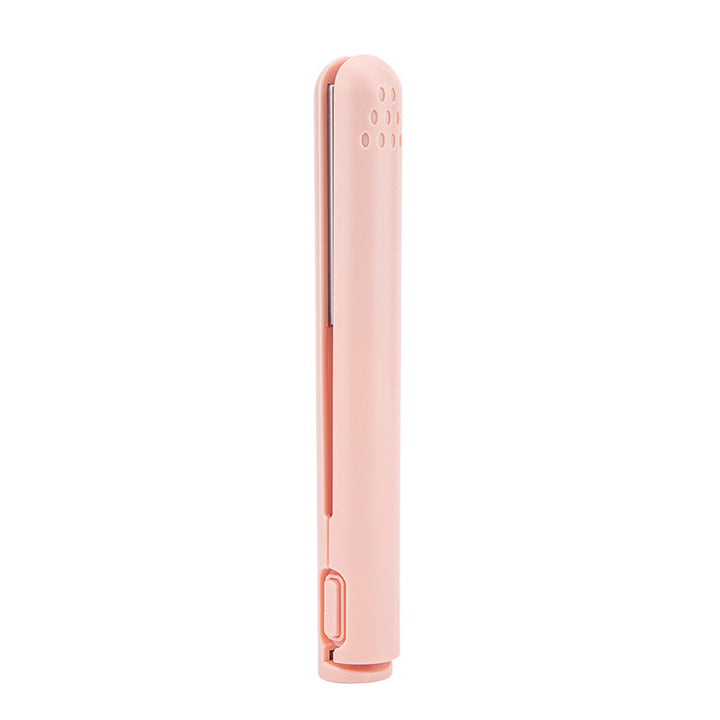 2-in-1 haarstyler met beschermende keramische coating, ideaal voor steil en krullend haar, getoond in gebruik.