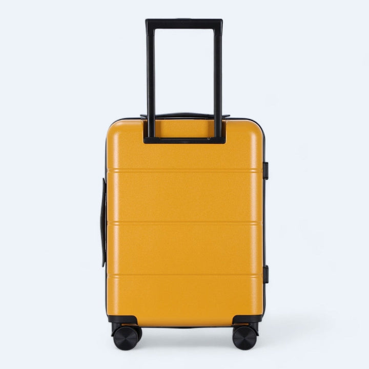Grote, middelgrote en kleine hardcase koffer met 4 zwenkwielen voor eenvoudig vervoer.