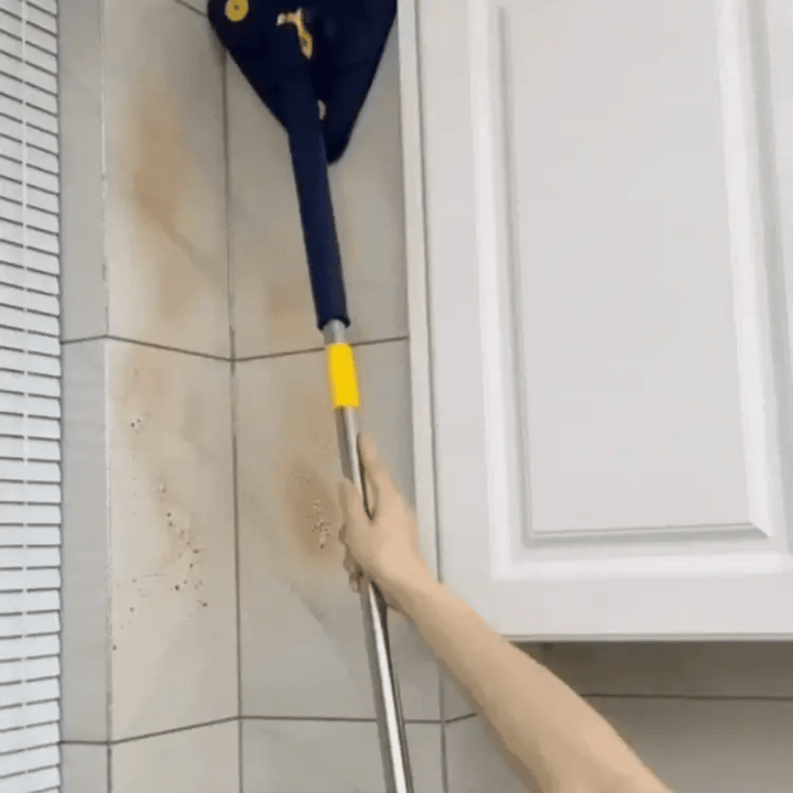 Duurzame microvezel mop met telescopische steel, ontworpen voor moeiteloos en streeploos schoonmaken.