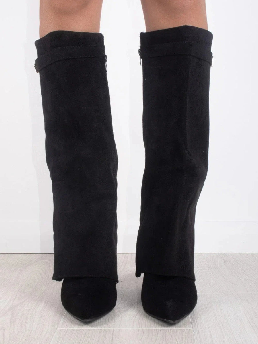 Zwarte hoge dameslaarzen van leer, ideaal voor een chique en modieuze look. Comfortabel en veelzijdig.