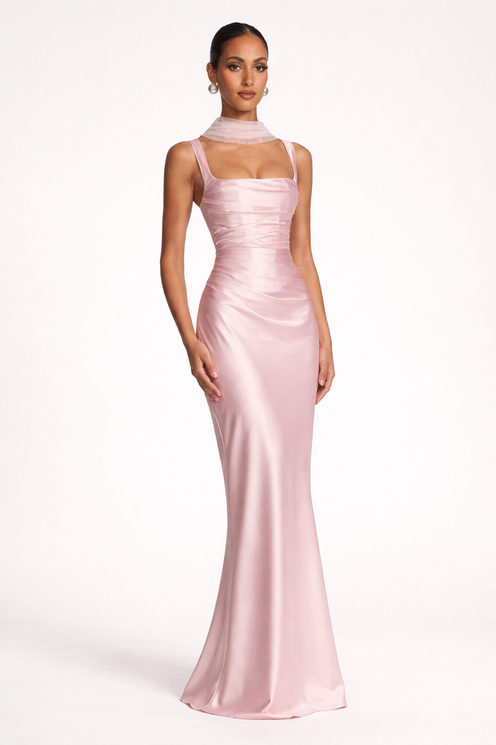 Modieuze dames strapless maxi jurk in slim fit, een chique en trendy avondjurk voor de moderne vrouw.