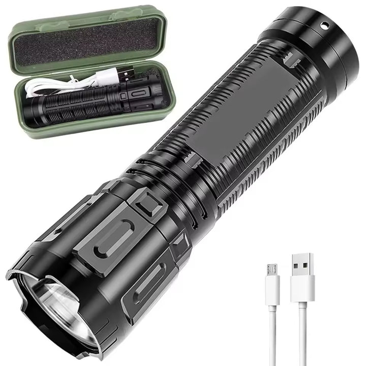 Compacte, ultralichte LED-zaklamp met ergonomische grip, duurzaam en waterbestendig, ideaal voor buitenavonturen.