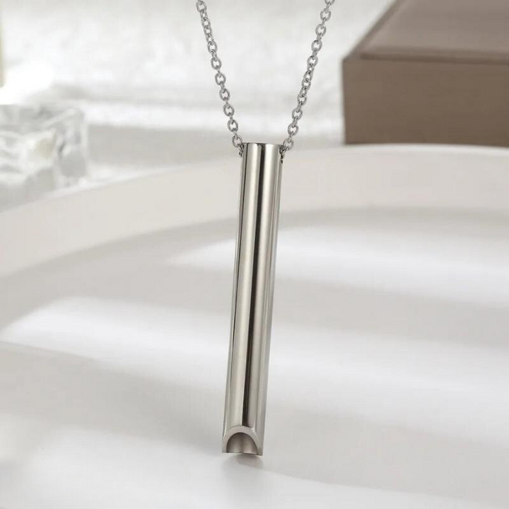 Stijlvolle ademketting, een nicotinevrij hulpmiddel voor rookstop en stressvermindering. Voor een gezonder en rookvrij leven.