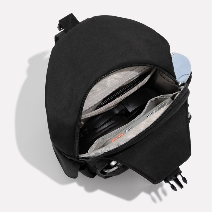 Zwarte dames anti-diefstal schoudertas met modern design, verborgen vak, stijlvol en veilig modeaccessoire.