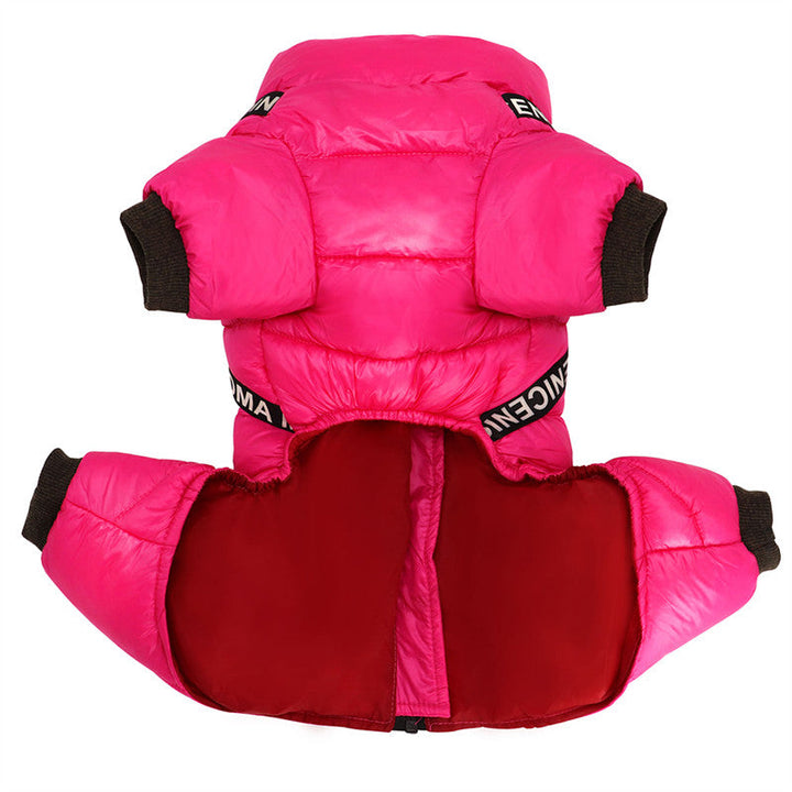Duurzame hondenkleding: ArcticPaws waterdichte hondenjas, ontworpen voor maximaal comfort en warmte bij koud weer.