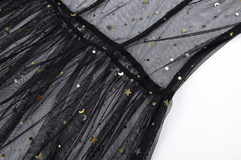 Mouwloze Maxi Mesh Jurk in Zwart, Boho-stijl, met transparant netweefsel en pailletten, perfect voor de zomer.