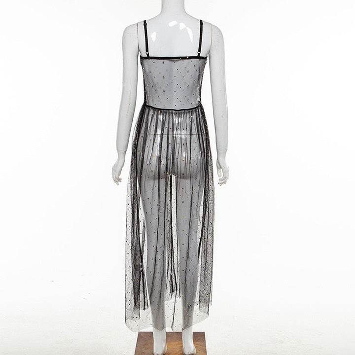 Mouwloze Maxi Mesh Jurk in Zwart, Boho-stijl, met transparant netweefsel en pailletten, perfect voor de zomer.