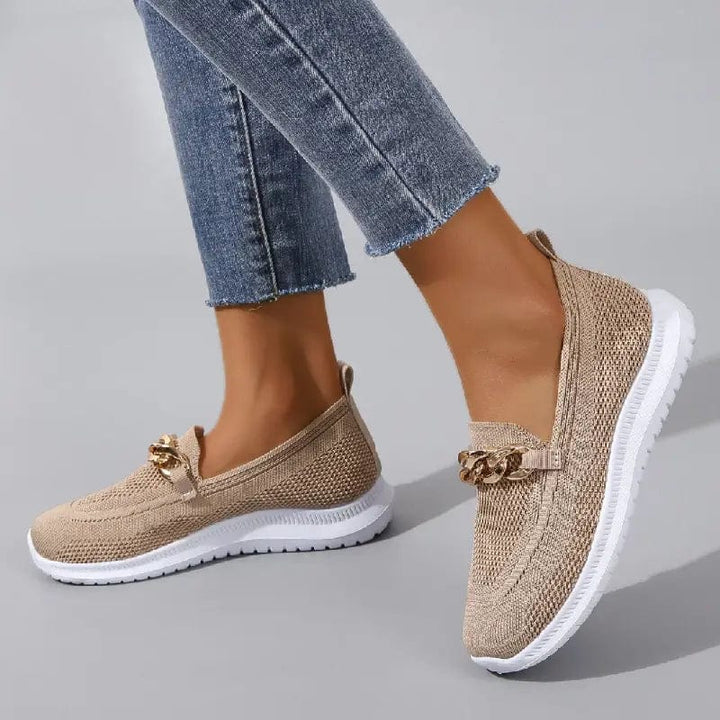 Ademende orthopedische damesschoenen met antislipzool in elegant ontwerp, ideaal voor comfort en stijl.
