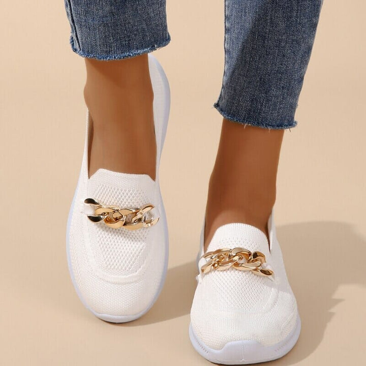 Ademende orthopedische damesschoenen met antislipzool in elegant ontwerp, ideaal voor comfort en stijl.
