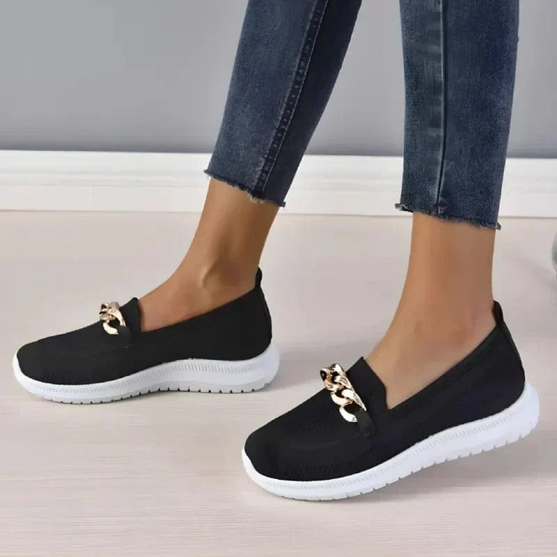 Ademende orthopedische damesschoenen met antislipzool in elegant ontwerp, ideaal voor comfort en stijl.