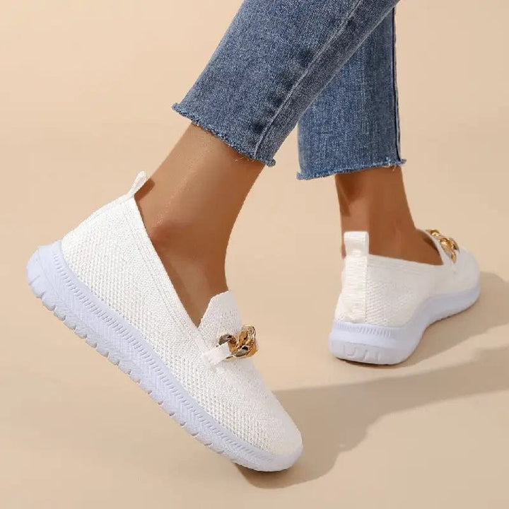 Ademende orthopedische damesschoenen met antislipzool in elegant ontwerp, ideaal voor comfort en stijl.