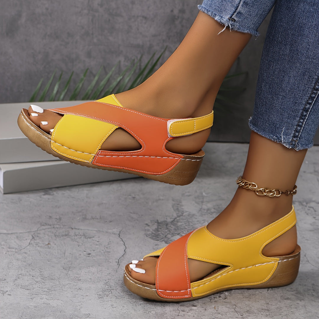 Ademende dames wandelsandalen in beige, elegant met gewatteerde binnenzool, ideaal voor zomer en vrije tijd.