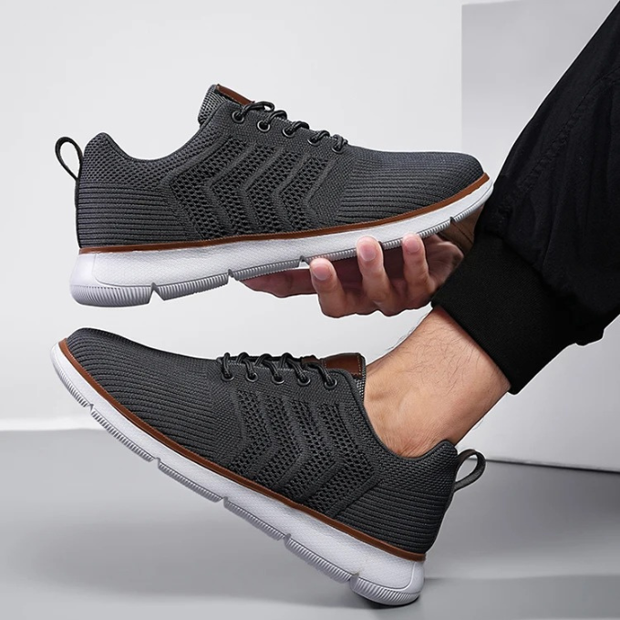 Ademende heren sneakers met lichtgewicht mesh-ontwerp, moderne esthetiek en uitstekend comfort voor actieve mannen.