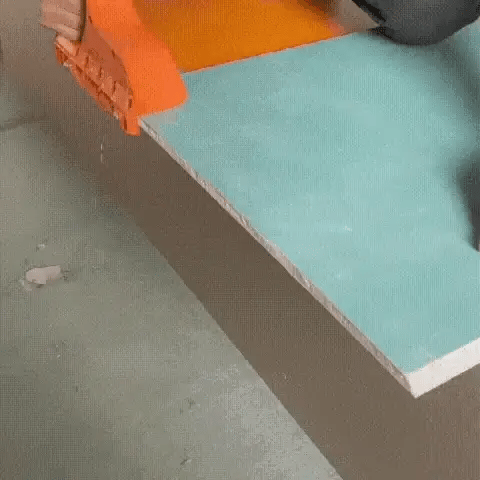 Precisie BevelPro afschuiningsgereedschap verbetert de afwerking van uw projecten.