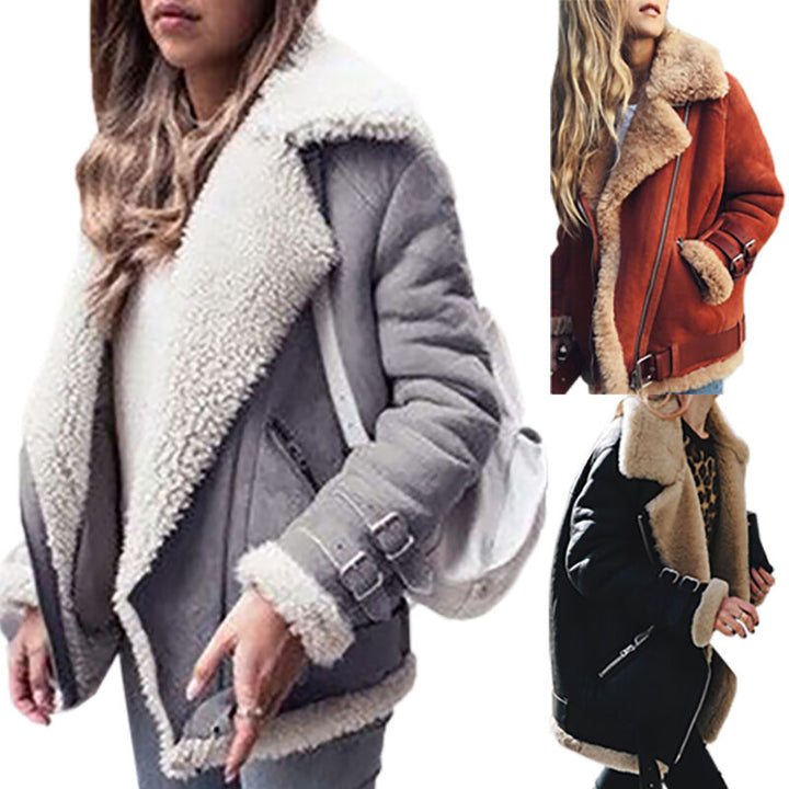 Dames bikerjack in suède-look, stijlvol en comfortabel met een elegante afwerking en duurzaam materiaal.