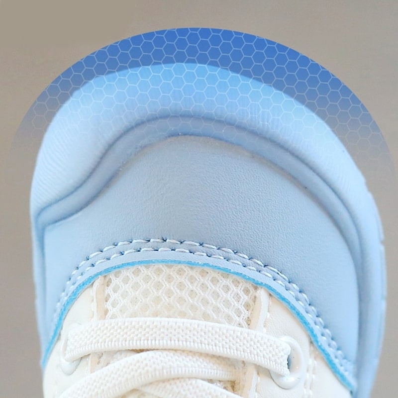 Barefoot schoenen voor baby's, zacht en flexibel, essentieel voor natuurlijke voetgroei en bescherming.