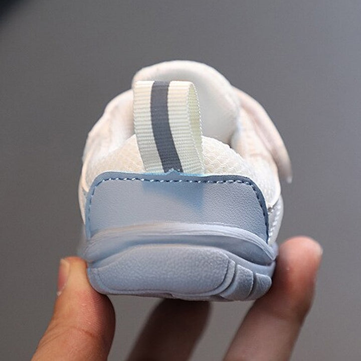 Populaire flexibele babyschoenen, ideaal voor natuurlijke voetontwikkeling en bescherming, antislip.