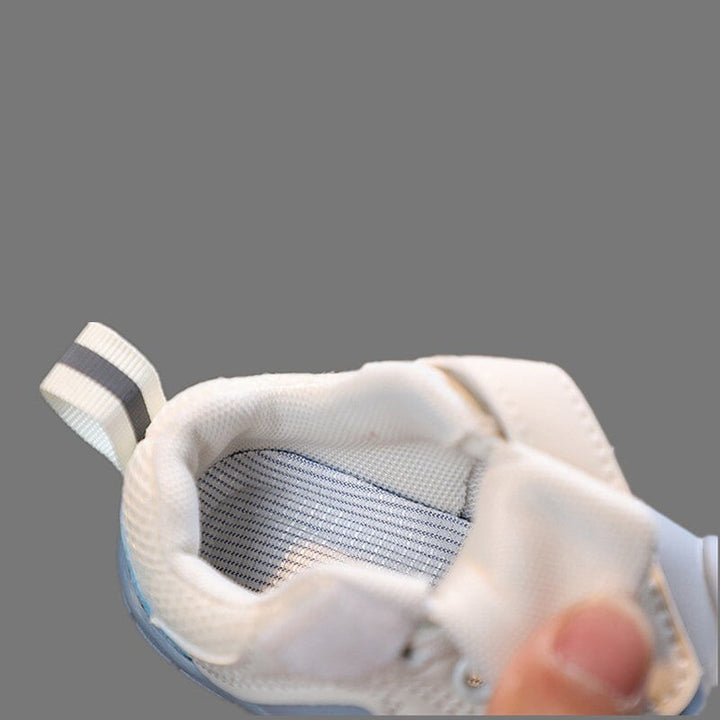 Lichtgewicht barefoot kinderschoenen, ademend en flexibel voor maximaal baby comfort bij het lopen.