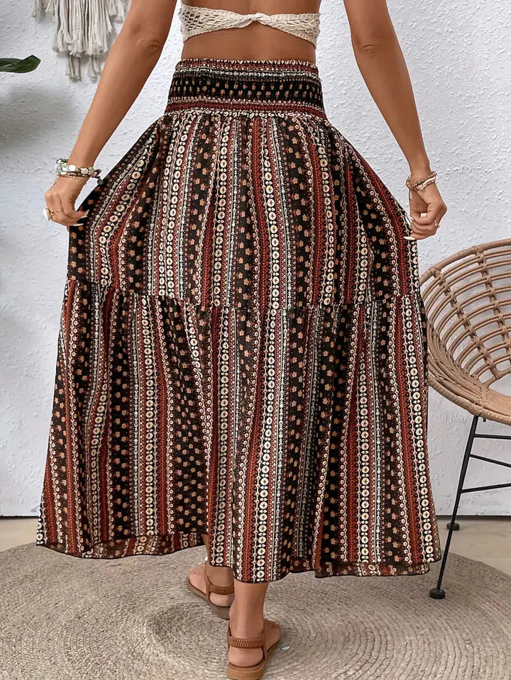 Boho Maxi-rok voor dames, vloeiend met patroon en verfijnde taille, voor elegante looks in Zwart, Rood of Bruin.