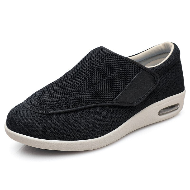 Orthopedische damesschoenen in beige, met ademend bovenmateriaal, perfect voor diabetesgerelateerde voetklachten.