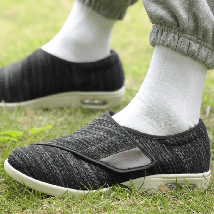 Orthopedische damesschoenen in beige, met ademend bovenmateriaal, perfect voor diabetesgerelateerde voetklachten.