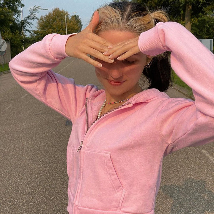 Bruine trendy dames cropped zip-up hoodie met capuchon, perfect voor een casual look.