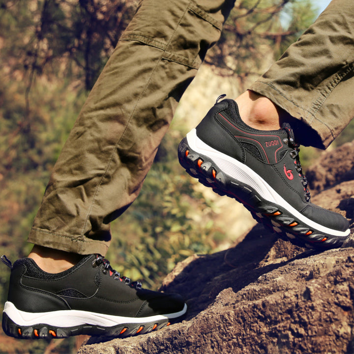 OrthoQuest Camouflage orthopedische wandelschoen met schokdempende zool en ergonomisch ontwerp voor unisex comfort.