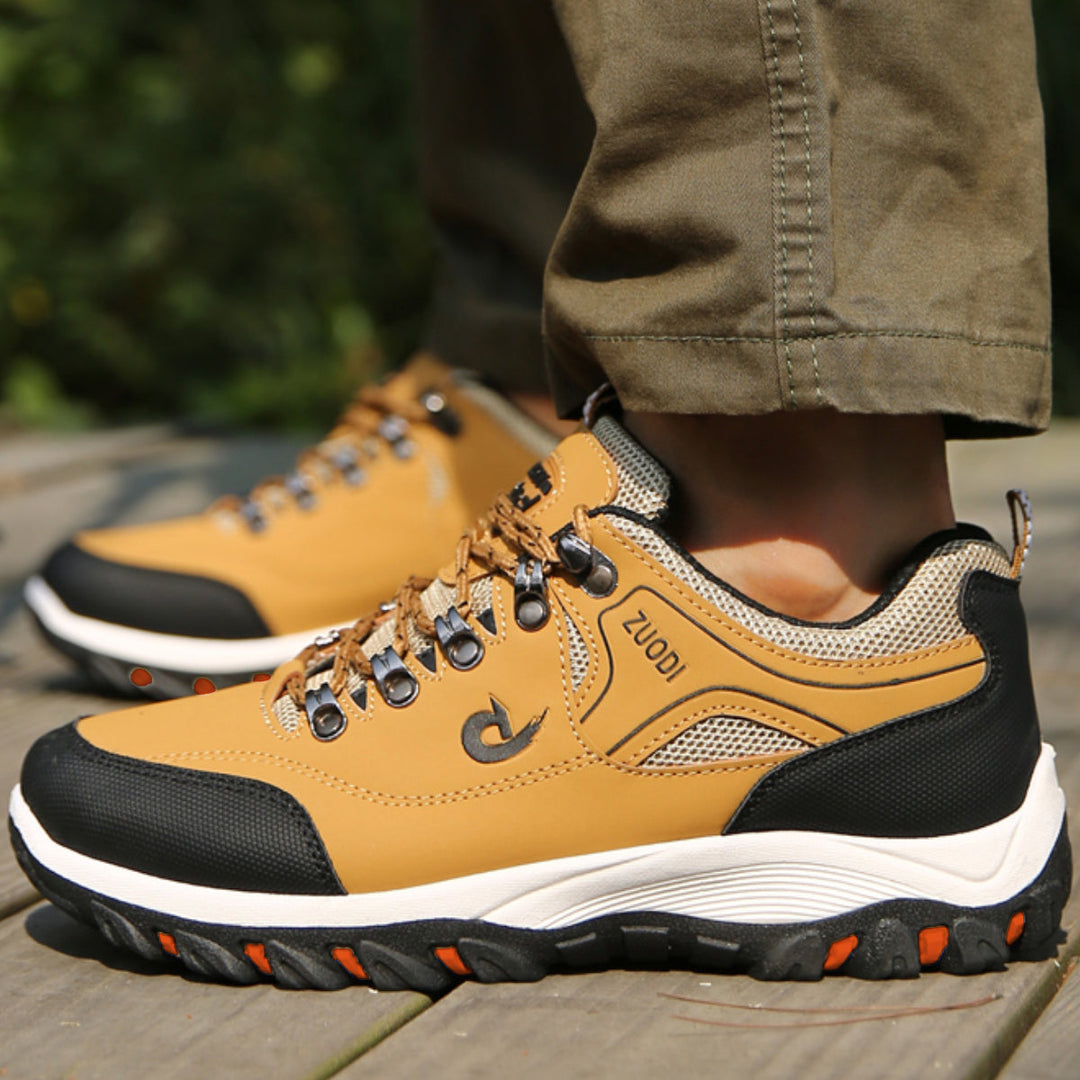 OrthoQuest Camouflage orthopedische wandelschoen met schokdempende zool en ergonomisch ontwerp voor unisex comfort.