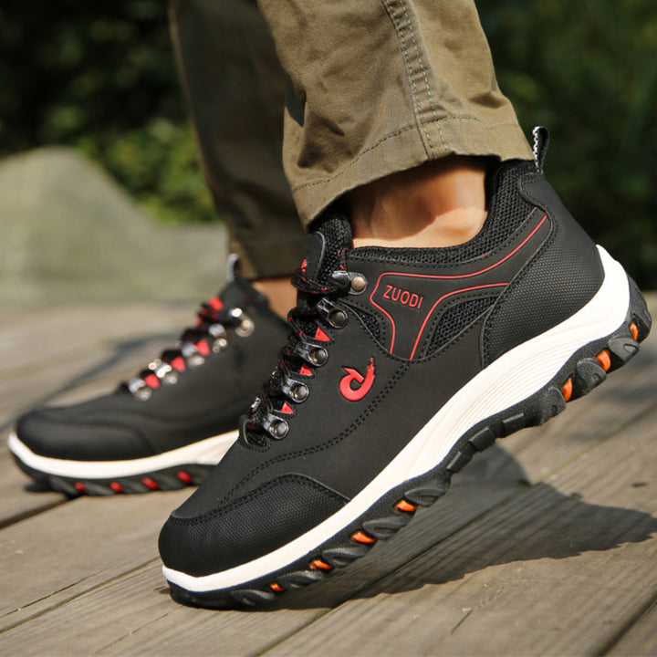 OrthoQuest Camouflage orthopedische wandelschoen met schokdempende zool en ergonomisch ontwerp voor unisex comfort.