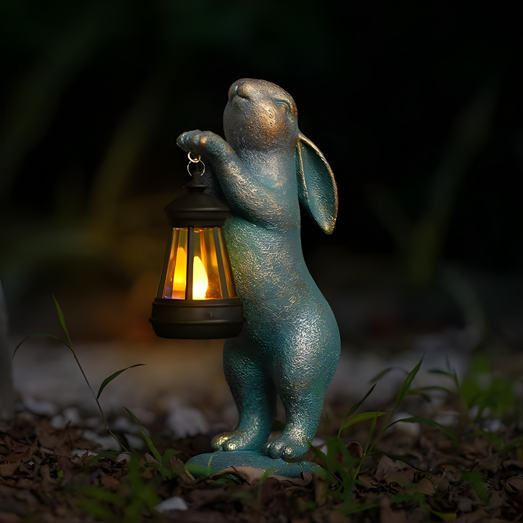 Sfeervol konijn tuinbeeld, perfect als tuinornament. Een charmant dierfiguur voor een unieke tuindecoratie.