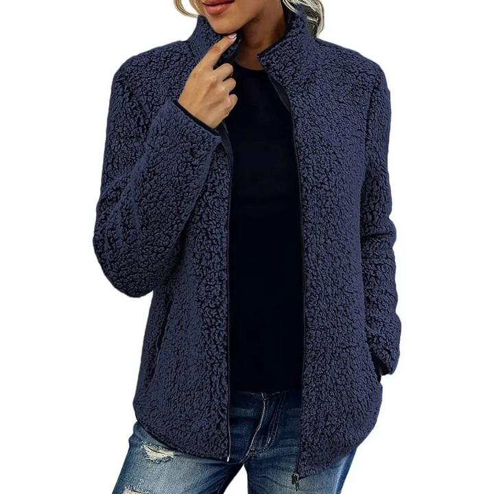 Stijlvol en comfortabel Petra dames fleecevest met hoge kraag, perfect voor dagelijks casual gebruik.