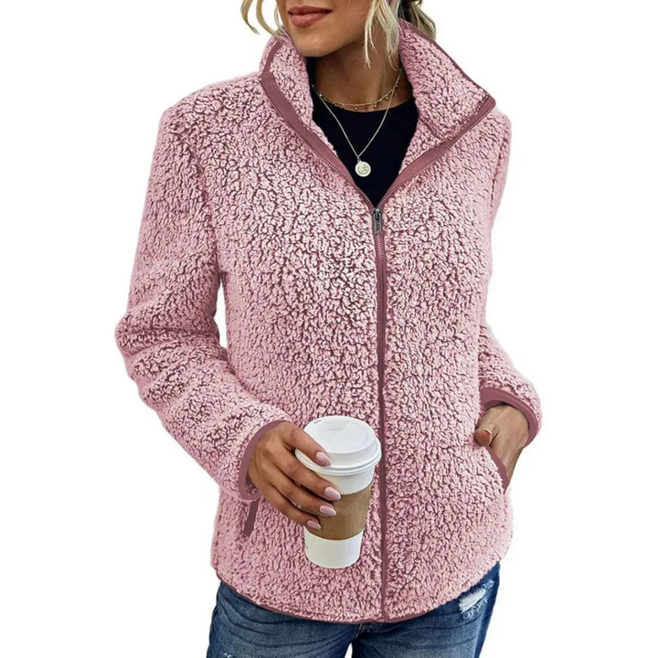 Comfortabel Petra dames fleecevest met hoge kraag. Warm, casual en modieus voor winterkleding en als tussenjas.