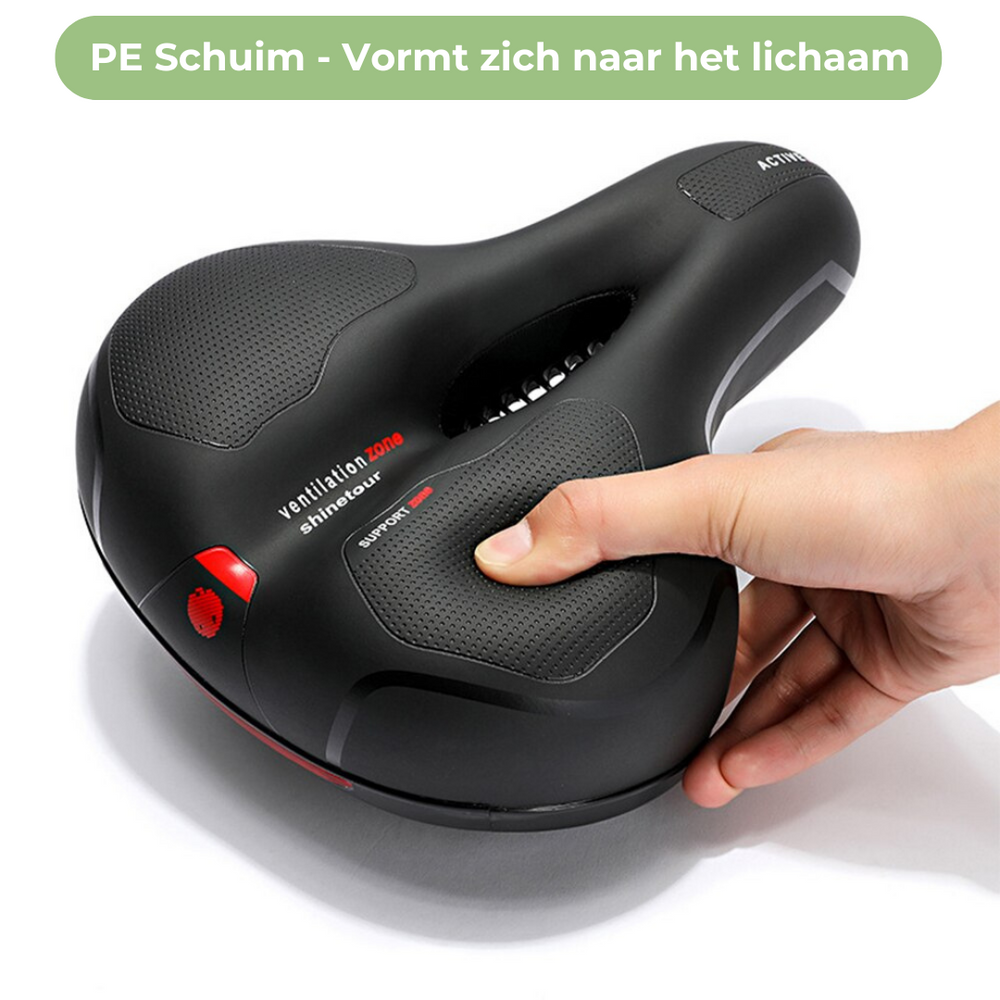 Close-up van het RideEase ergonomisch fietszadel met ventilatiekanaal, ontworpen voor drukverlichting en comfort.