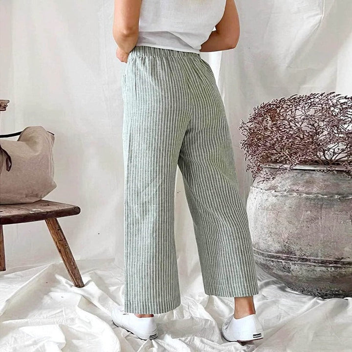 Luchtige dames zomerbroek, comfortabel en elegant, met een losse pasvorm voor warme lente- en zomerdagen.