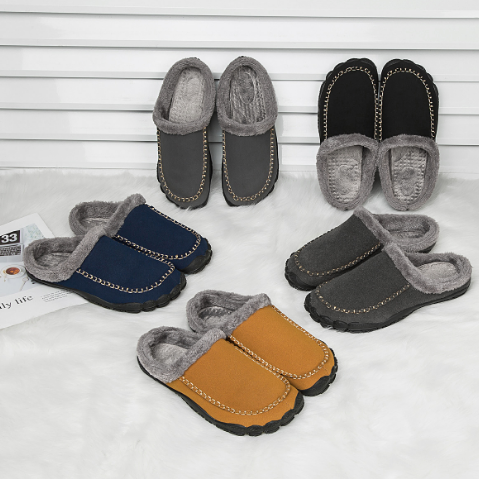 Comfortabele heren pantoffels met zachte voering en antislipzool voor warme voeten thuis in de winter.