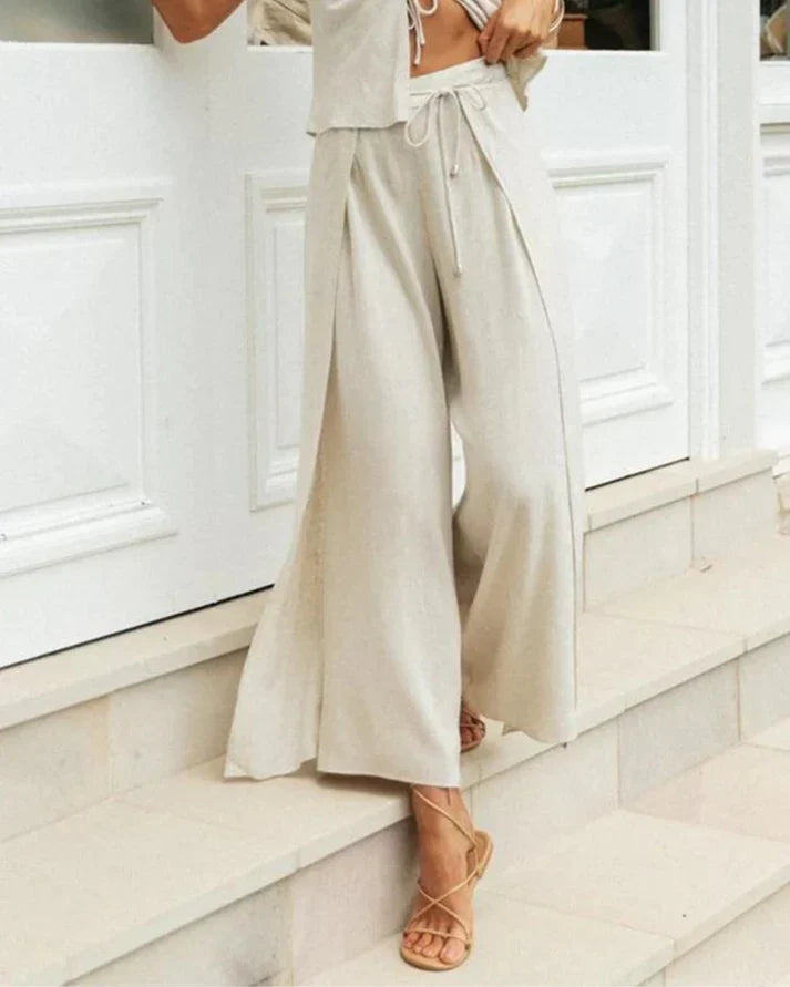 Casual dames 2-delige set met ronde hals en comfortbroek, ideaal als zomerkleding of relaxoutfit.