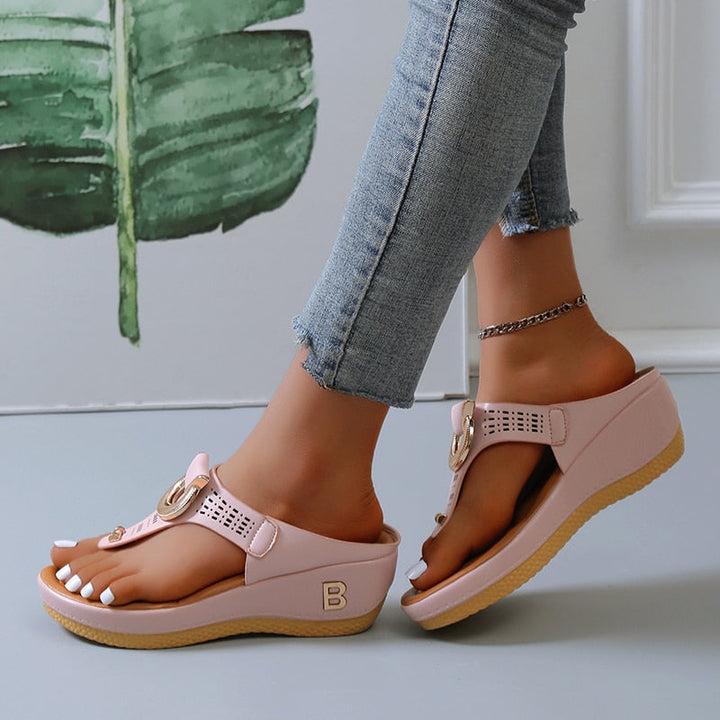Stijlvolle NicySandals™ zwarte dames sandalen, ideaal voor elke zomerse gelegenheid, comfortabel en modieus.