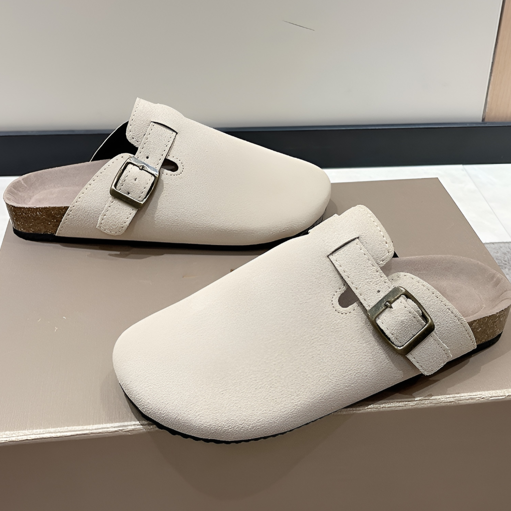 Grijze casual unisex strandsandalen met open design en ergonomisch voetbed, voor ultiem comfort.