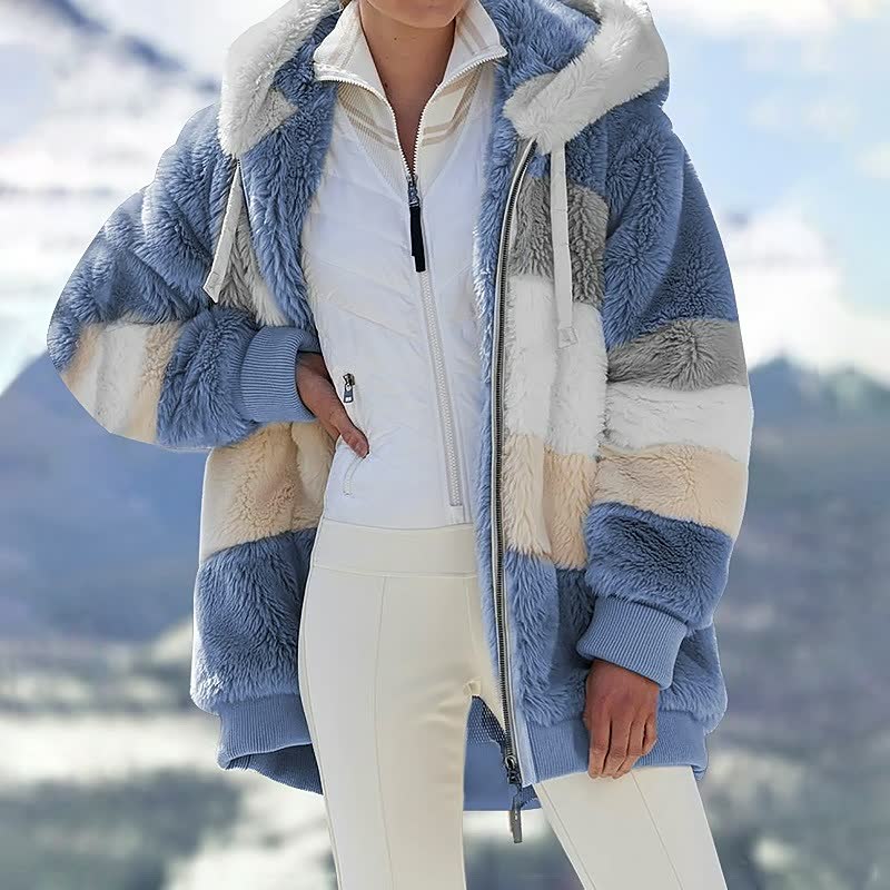 ComfyCoat™ dames winterjas met praktische capuchon; warm, stijlvol en comfortabel voor damesmode.