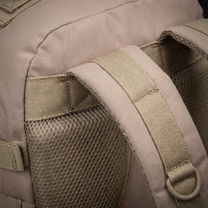 Handige vliegtuig rugzak (30L) voor onder de stoel. Lichtgewicht handbagage voor snelle reizen.