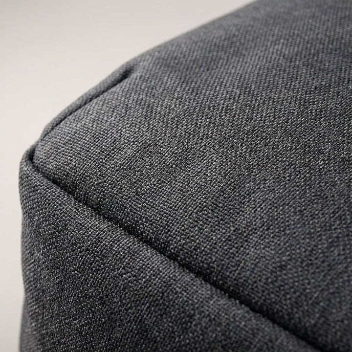 Interieur van de FlexPorter laptoprugzak, georganiseerd en veilig voor een 15 inch laptop en accessoires.