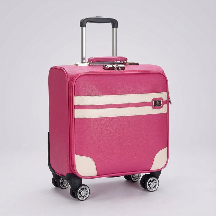 Interieur van de ruime SpinCabin handbagage koffer met elastische inpakriemen en diverse opbergvakken.