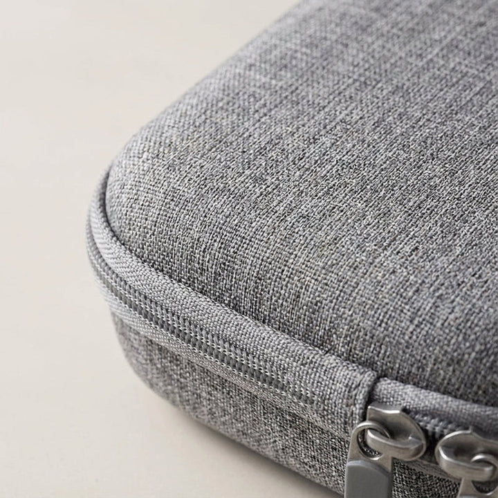 Duurzame Travellox opbergtas voor elektronica en reisaccessoires, compact en beschermend voor al je gadgets.