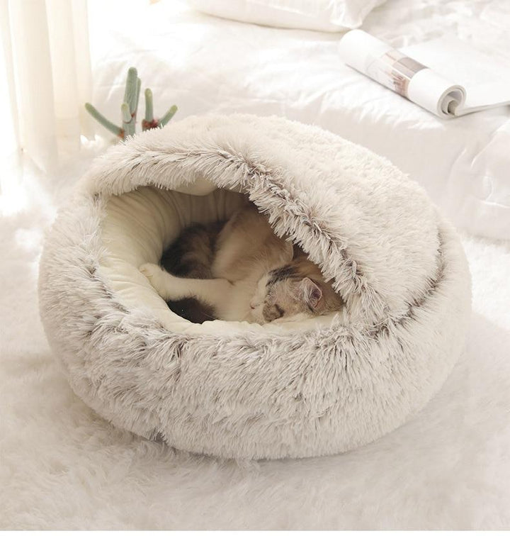 Zachte pluche dierenmand, perfect als warme slaapplek voor katten en honden.