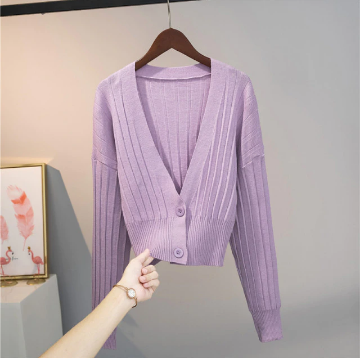 Casual wintermode met de Daisy's Sweater™️: comfortabele gebreide dames trui met ronde hals.