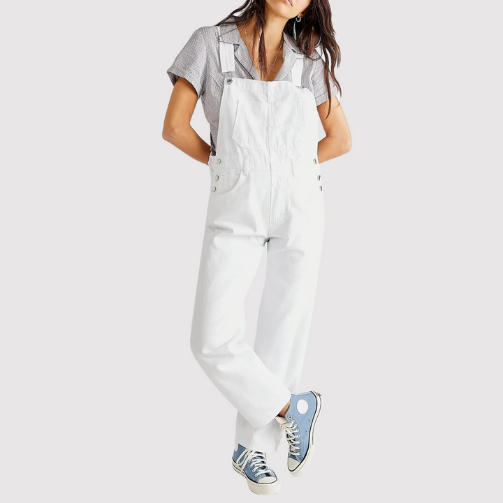 Stijlvolle dames denim tuinbroek, perfect voor warme dagen en een casual look.