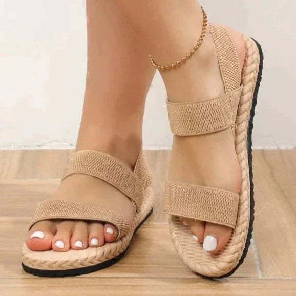 Dames espadrille sandalen met gevlochten bandjes, zachte stoffen en een gedempte binnenzool voor optimaal comfort en stijl.