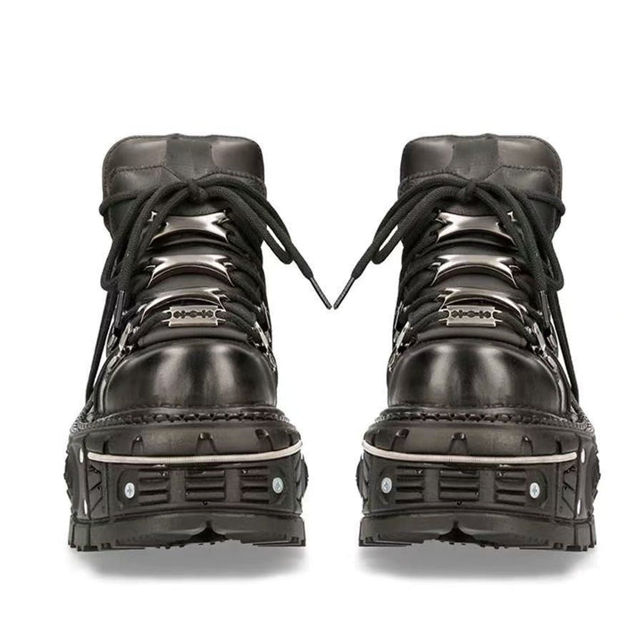 Dames high-top laarzen, robuust leer, rubberen zool, veters, metalen accenten, casual en urban, veelzijdig te gebruiken.