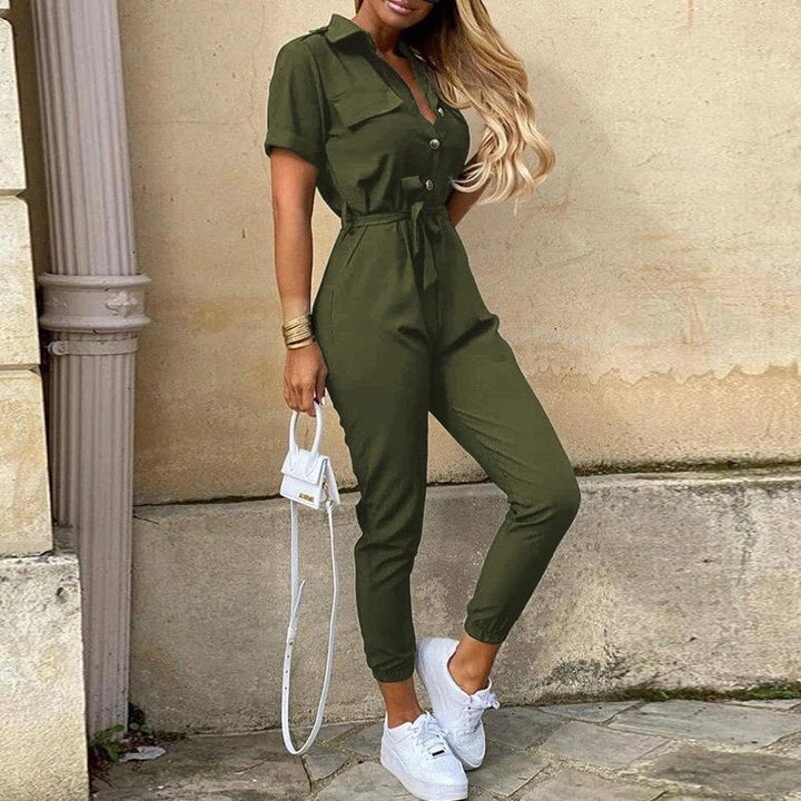 Stijlvolle en veelzijdige damesjumpsuit, gemaakt van ademend materiaal, met een losse pasvorm, ideaal voor chique gelegenheden en vrije tijd.